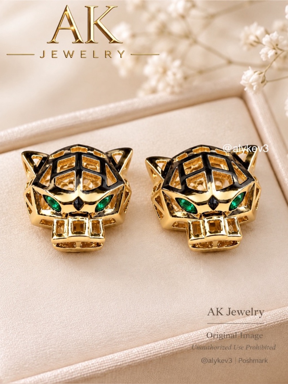 💎LUXURY Earrings, 18k Gold Panther, Emerald Eyes, Stunning Polished| AK Jewelry™